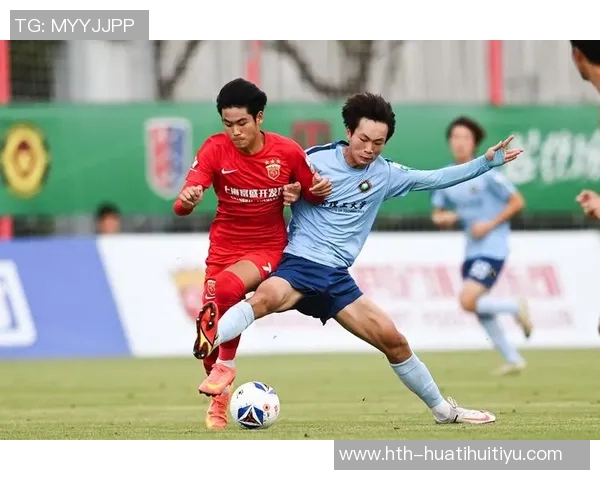 中乙联赛第30轮上海海港富盛经开队与温州俱乐部中胤队战成平局精彩对决 中乙联赛第30轮上海海港富盛经开队与温州俱乐部中胤队战成平局精彩对决