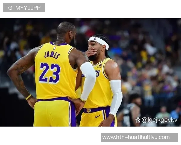 亚当斯本赛季场均出场时间排名第161前场篮板领跑联盟正负值位列第六 亚当斯本赛季场均出场时间排名第161前场篮板领跑联盟正负值位列第六