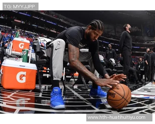 外线火力全开保罗乔治半场狂砍17分三分球命中率高达80 外线火力全开保罗乔治半场狂砍17分三分球命中率高达80